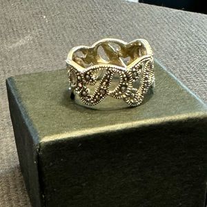 Marcasite Letter P Ring